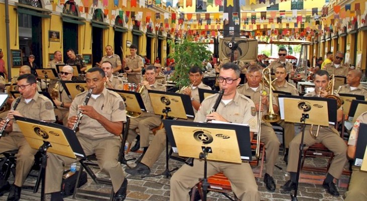 Banda da PM/SC faz show no Mercado Público de Florianópolis