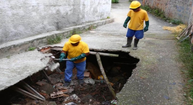 Prefeitura vai reconstruir canal na Costeira