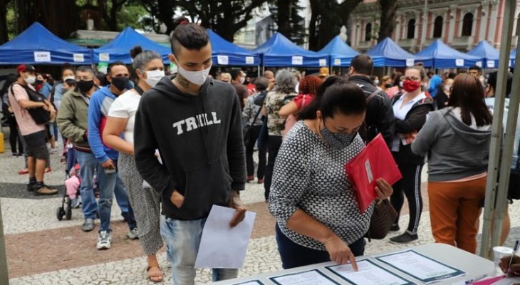 Capital lidera geração de vagas de trabalho em SC em 2021