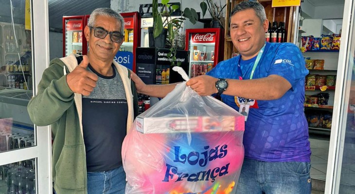 CDL de Florianópolis faz doações de brinquedos para crianças carentes