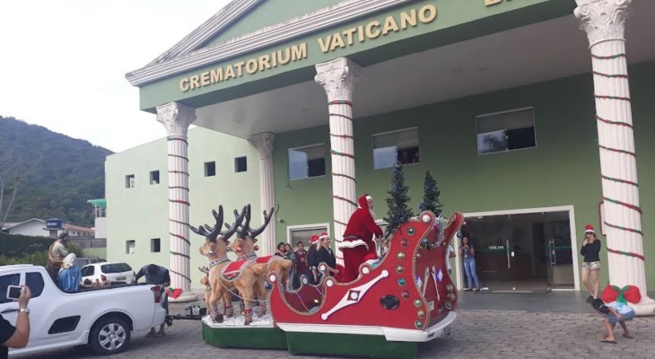 Carreata Iluminada com Papai Noel vai passar por Florianópolis